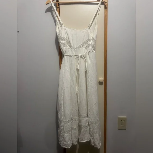 Aritzia Wilfred "Legere La boheme" linen wrap dress - Picture 4 of 8